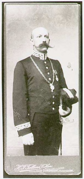 Bestand:Van Mens afbeelding.jpg