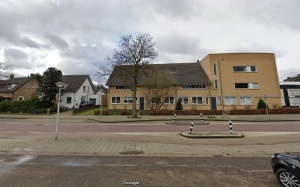 De locatie van het vroegere "Kasteel Klein Tongelre" op de hoek van de Rustenburgstraat en de Generaal Bothastraat (foto Google maps)