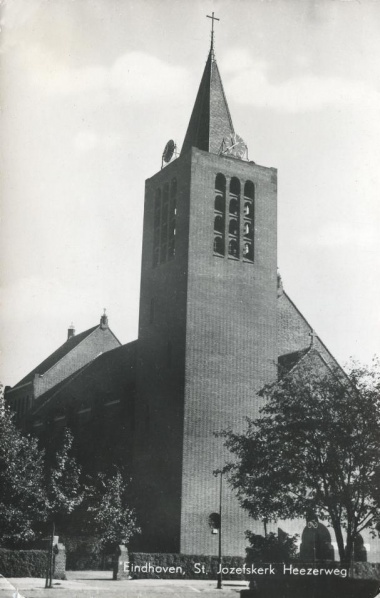 Bestand:Jozef Tivolikerk ansicht.jpg